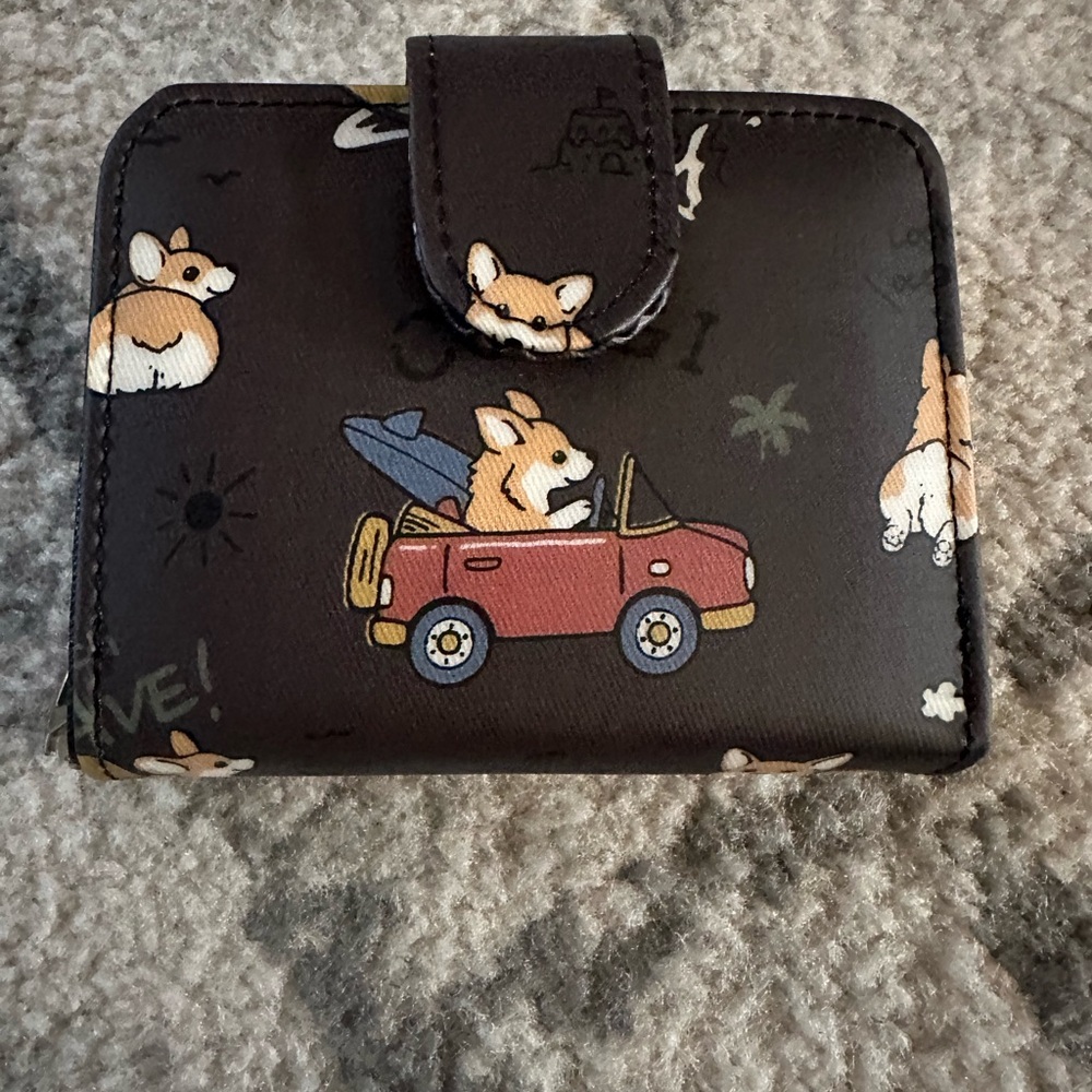Uma Hana “Life is good at the beach Corgis” Wallet EUC